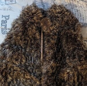 Michael Kors Women's Brown & Beige Faux Fur Sleeveless Vest Jacket Large